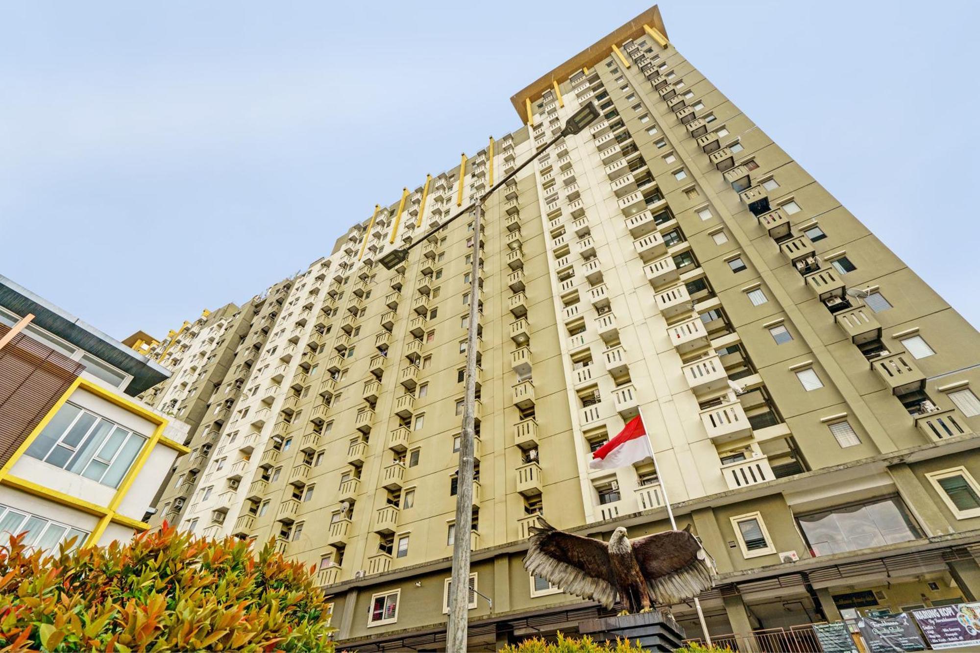 Oyo Life 93170 Apartement Gateway Cicadas By Mr Pro バンドゥン エクステリア 写真